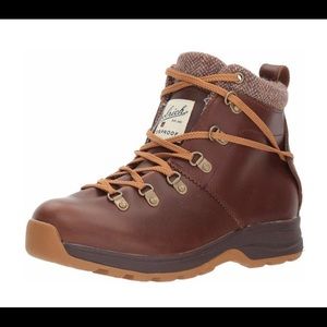 Woolrich Women's Rockies Boot Sz 8